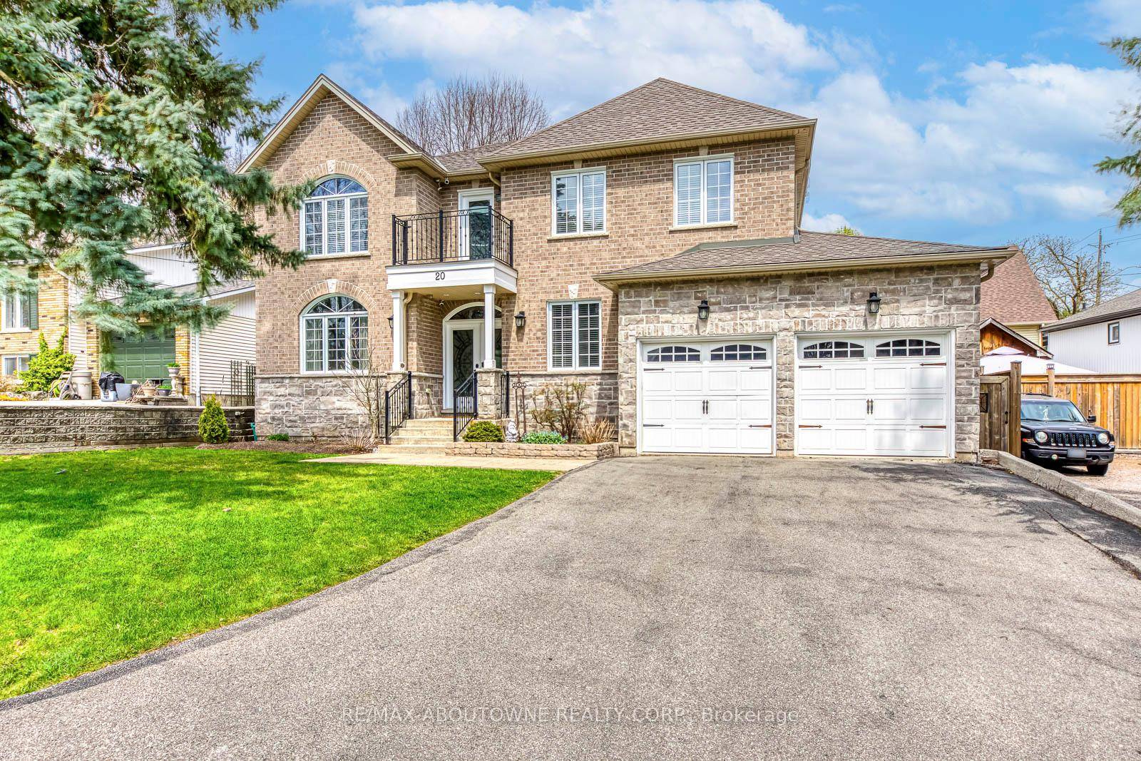 One of a Kind Custom Home in the Heart of Waterdown !
