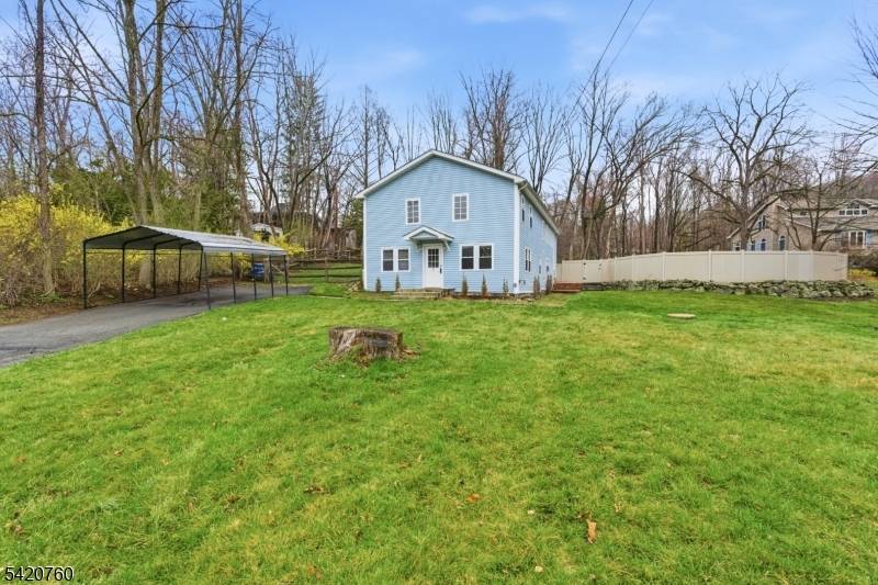 Not to be missed ! ! This large totally renovated redone colonial home located in the desirable Stonetown section of Rindwood on a cul de sac street.