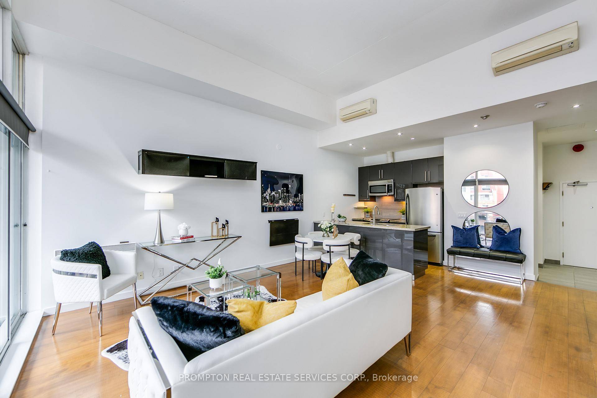 Experience unique loft living in the heart of downtown Toronto !
