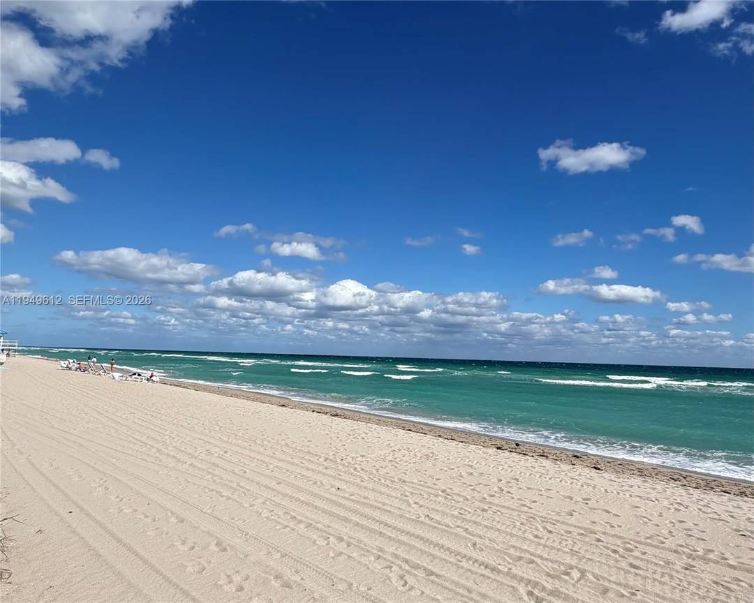 Wake up to ocean breezes in this bright and spacious 1 bedroom beachfront condo, located directly on the sand of Hollywood Beach.