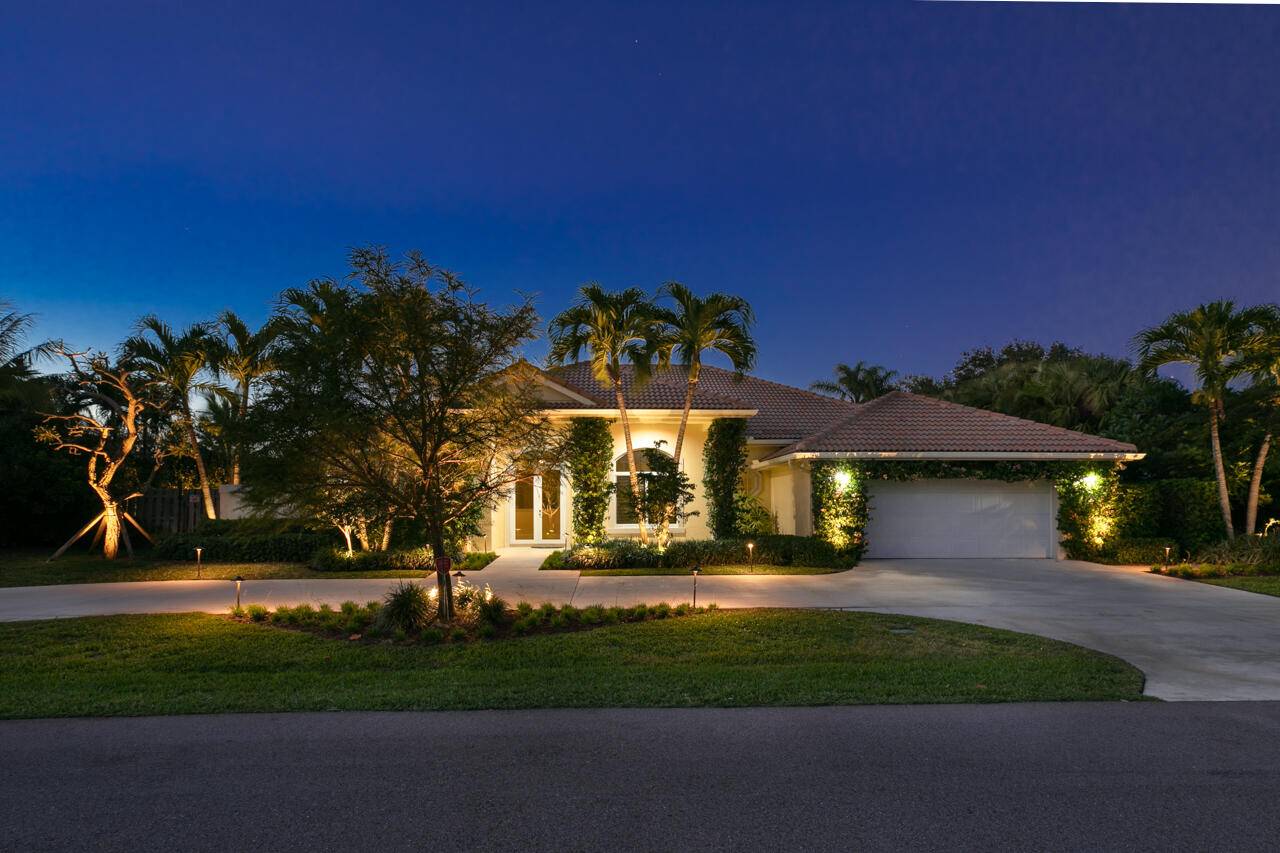 WELCOME HOME ! 4 3 2 CBS POOL HOME !