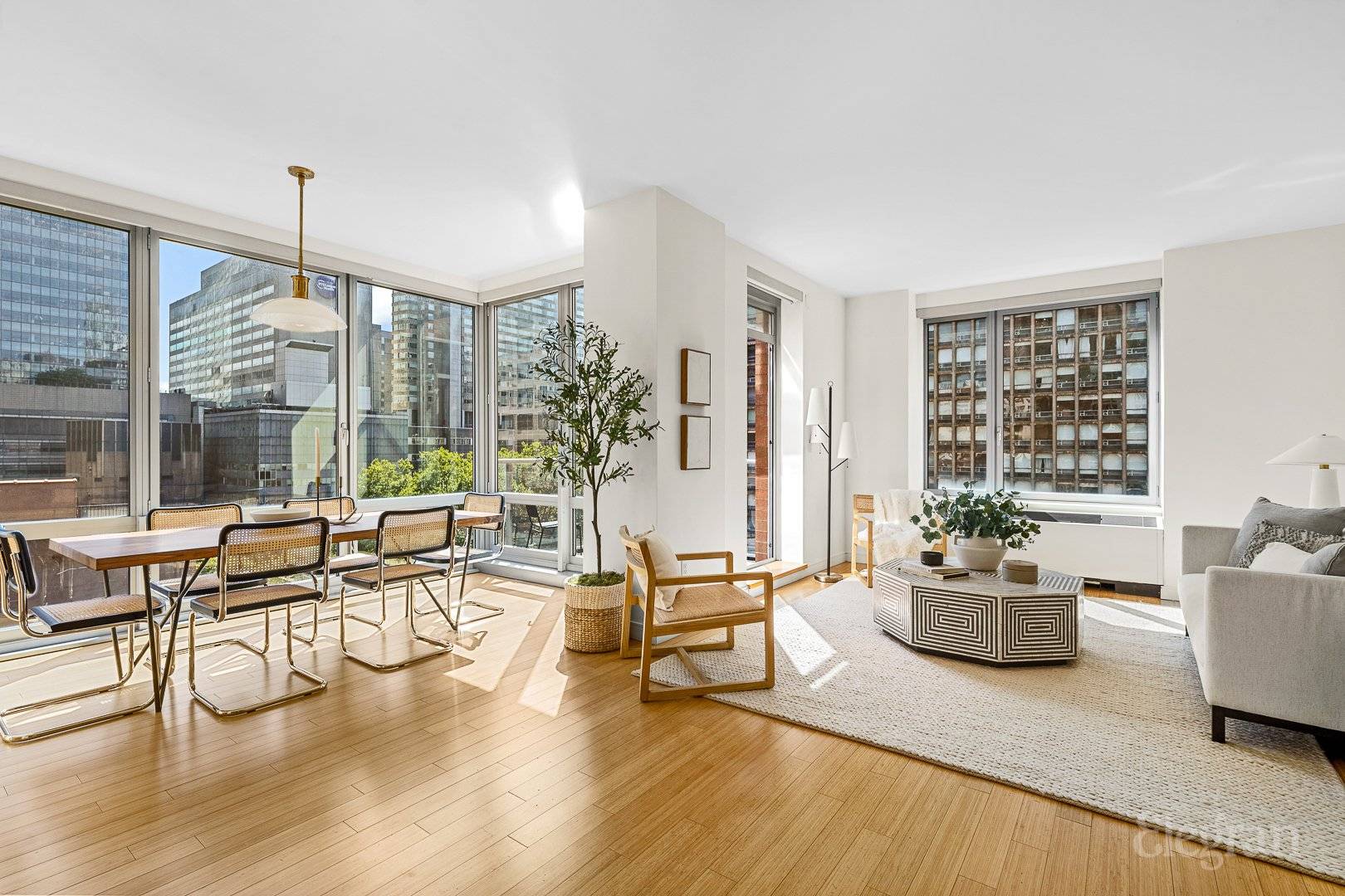 Welcome to 303 East 33rd Street, the first LEED Green Building in Kips Bay.