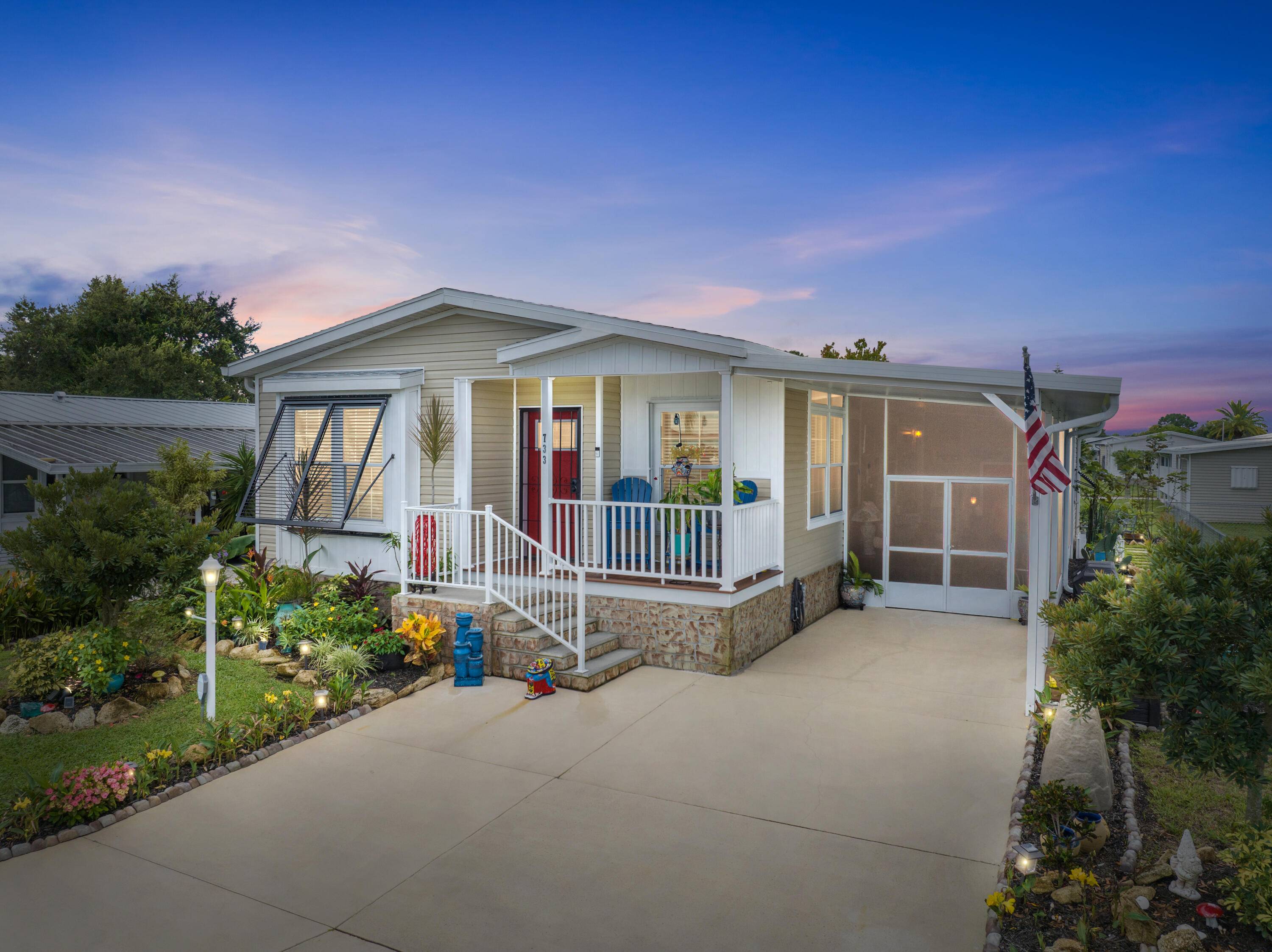 2023 Skyline model in Barefoot Bay !