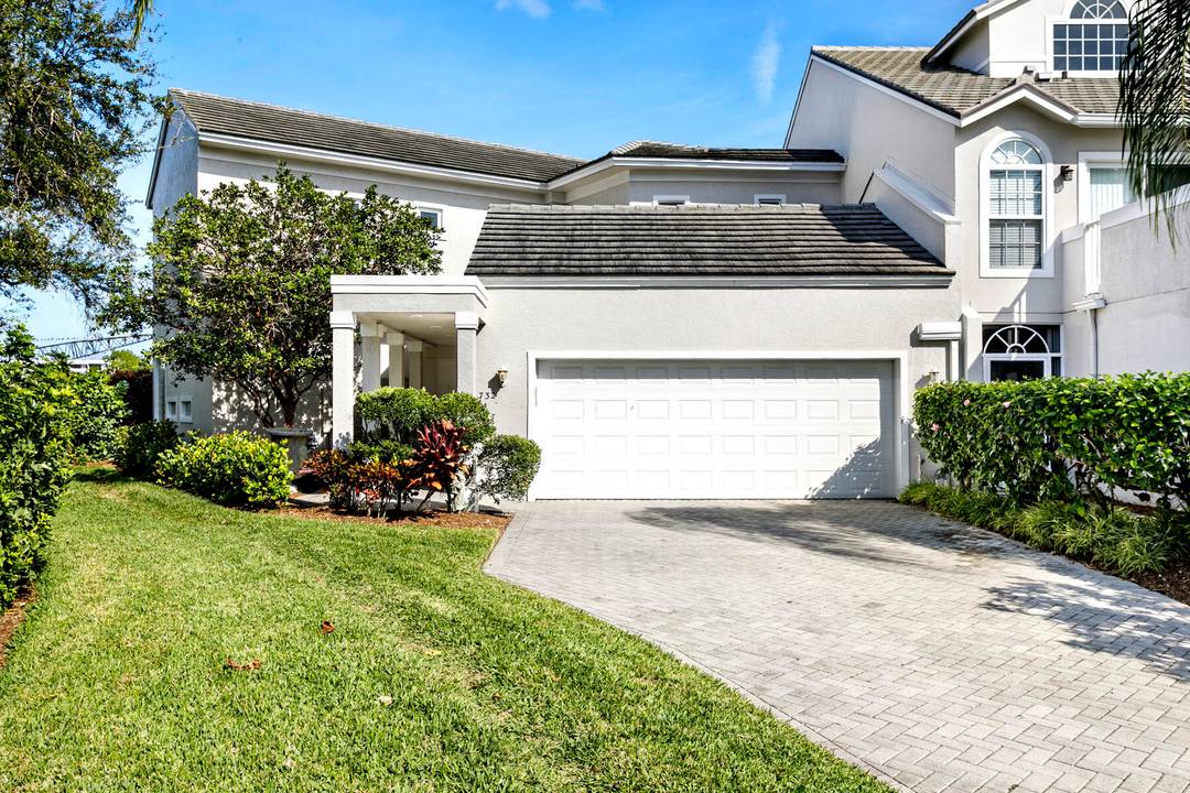 One of a kind custom residence in Jupiter Harbour.