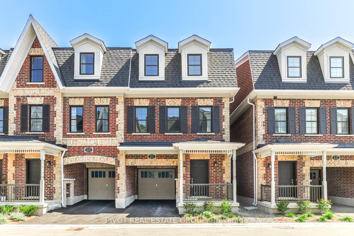 Welcome to this charming Heritage inspired End Unit townhome on Keele south of Major Mackenzie, nestle in the new community of Heritage Village.