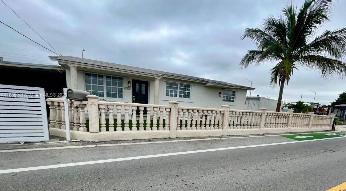 RARE OPPORTUNITY TO OWN THIS GORGEOUS MEDLEY HOME LOCATED ON THE RIVER !