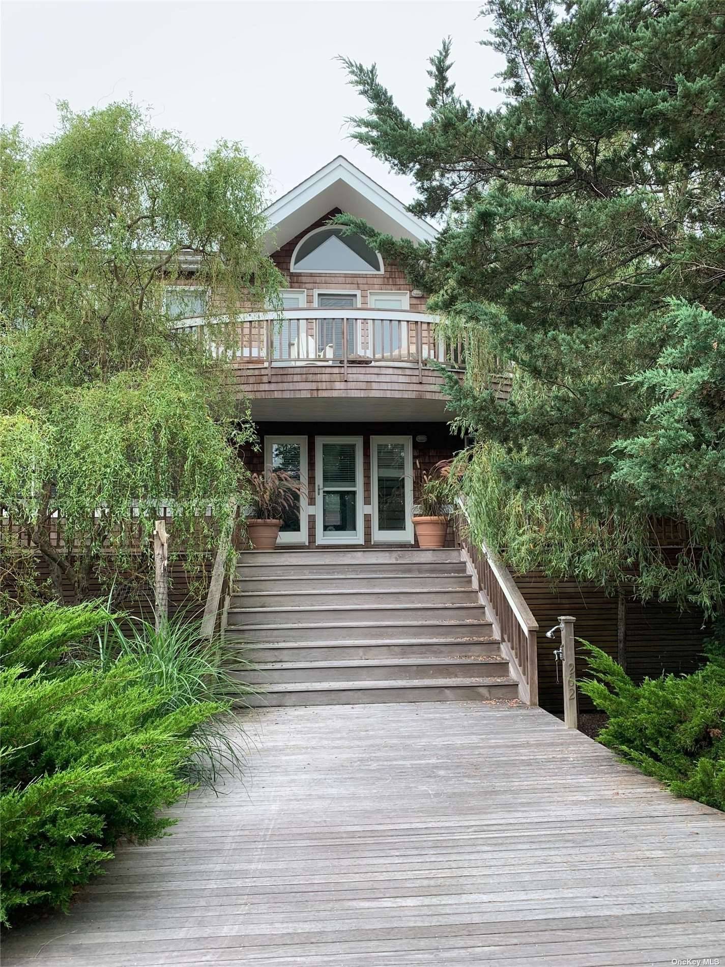 EXCEPTIONAL home located in Ocean Beach, has everything you need and more !