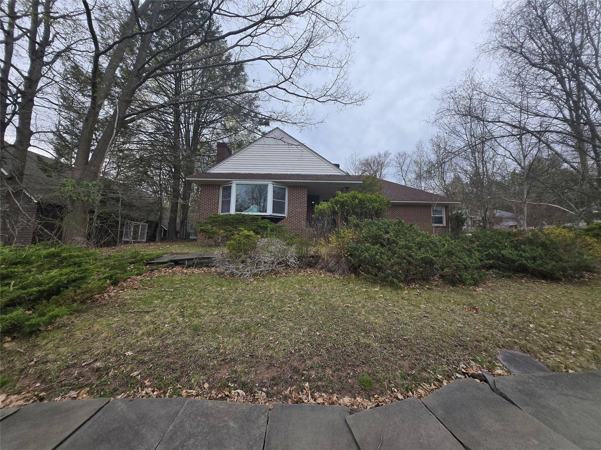 Welcome to 5 Highland Drive in South Fallsburg, NY !