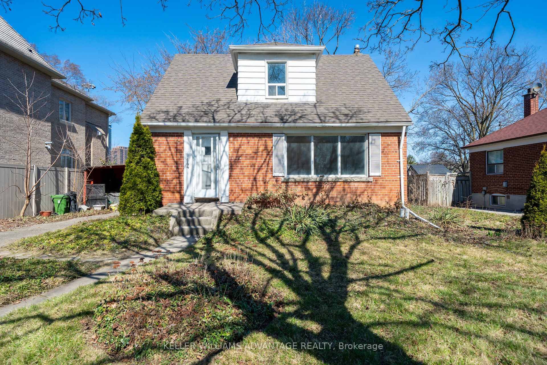 144 Upper Canada Drive offers an amazing investment opportunity for anyone currently in the market for an investment property or someone looking to build their dream home in the highly ...