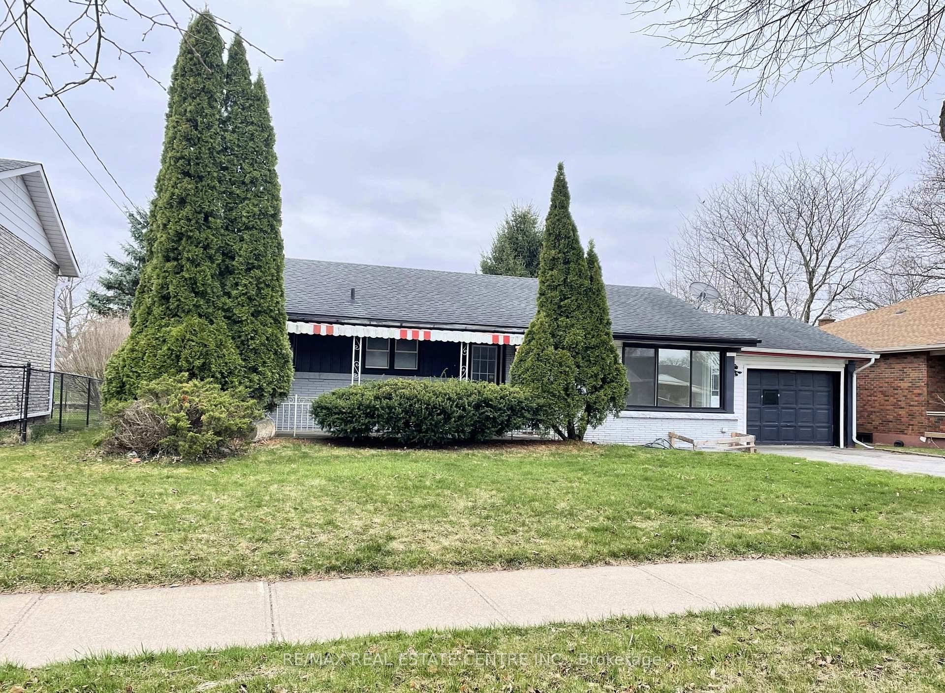 Beautifully Upgraded 2 Bedroom LEGAL BASEMENT Perfect For A Family.
