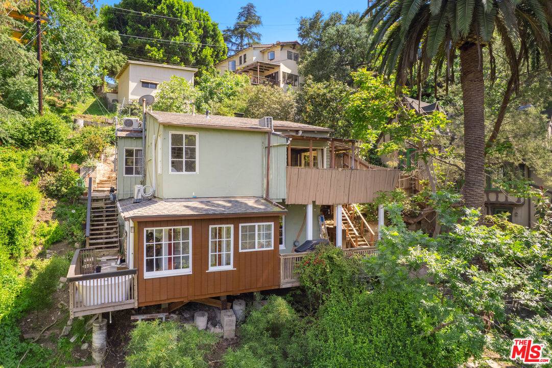 6933 Vanland Trl 3.0 Hollywood Hills East LA