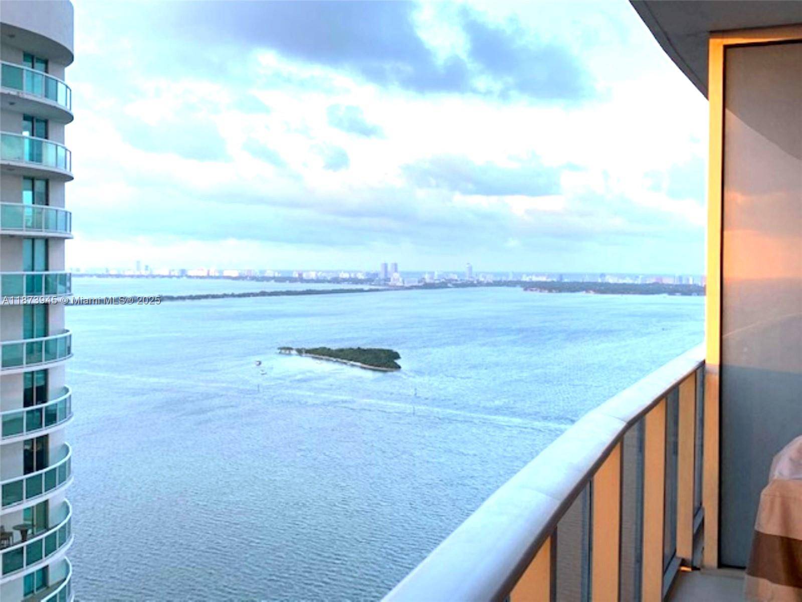 Luxurious Residence Beautiful finishes in these 2 bedroom dens, 3 bathroom at Aria on the Bay, directly across the street from Biscayne Bay in the Arts and Entertainment District.