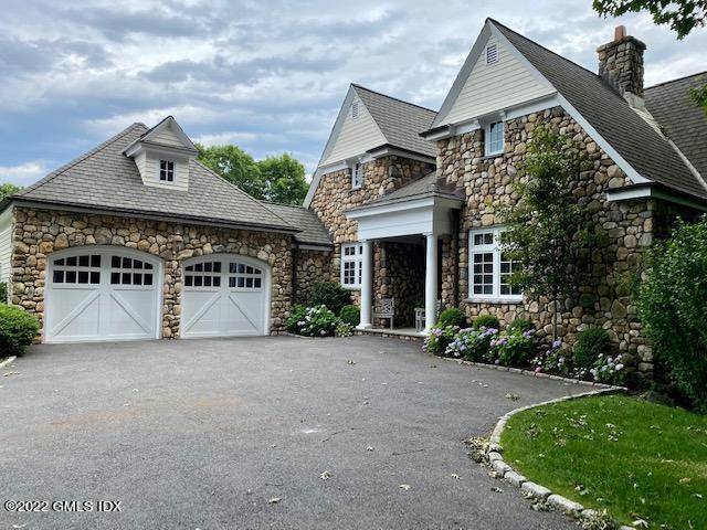 In town one floor living at its best with indoor pool, gym complex and Gated security.