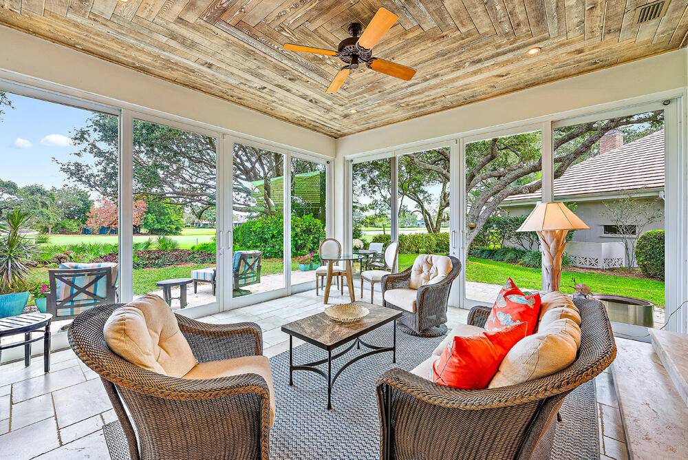 Sleek with an open floor plan, this amazing Prestwick model offers the best of everything.