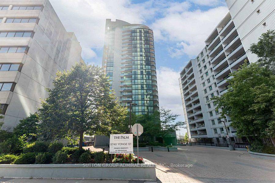 Welcome To 'The Palm' Condo's Most Favored Split Layout Unit !