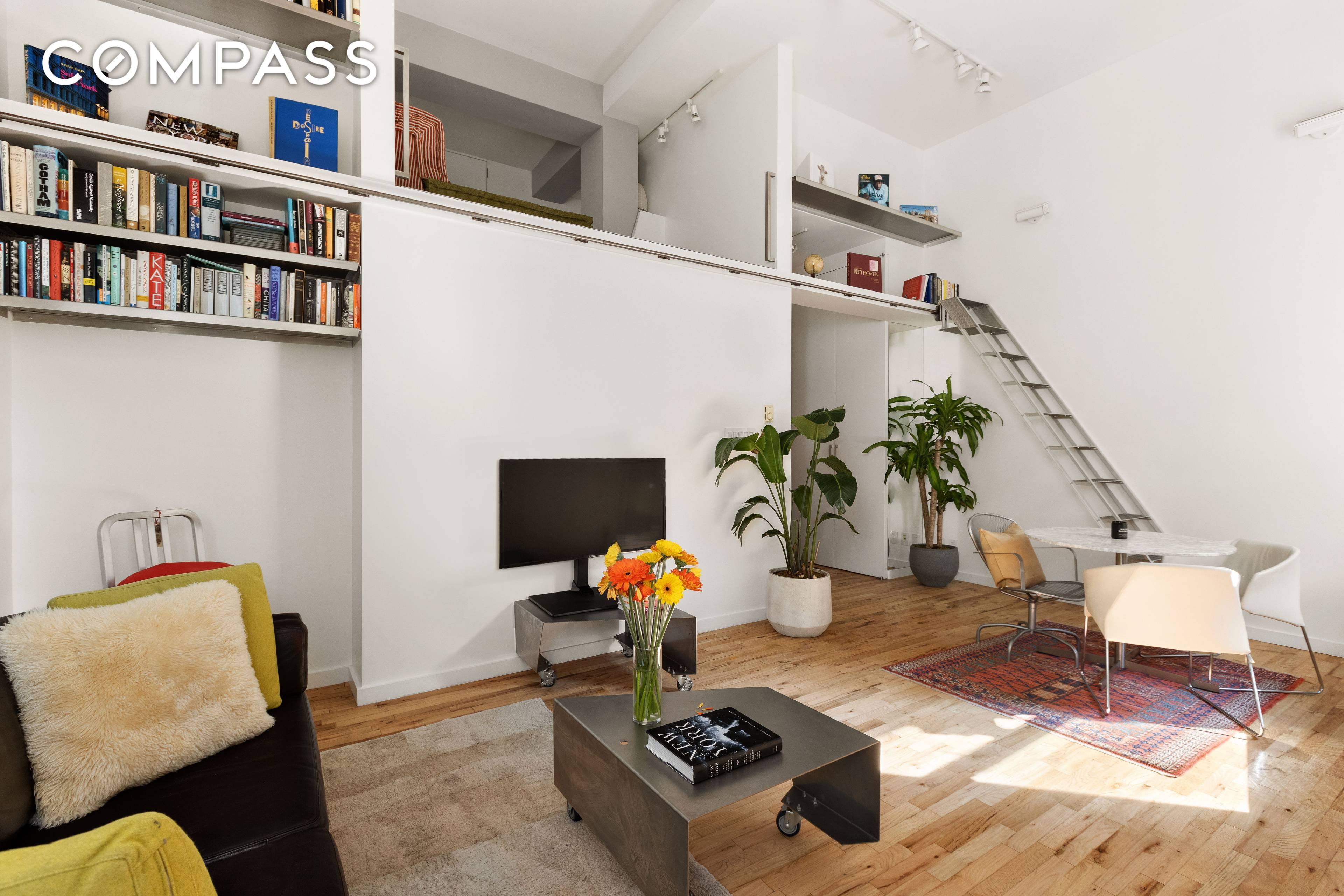 LOFTY DREAMS Rare Top Floor, Bright, Bi Level Beauty w 20 Ceilings amp ; Artful Vibe PRIZED PERCH In Coveted Historical Building At the very top of the former General ...