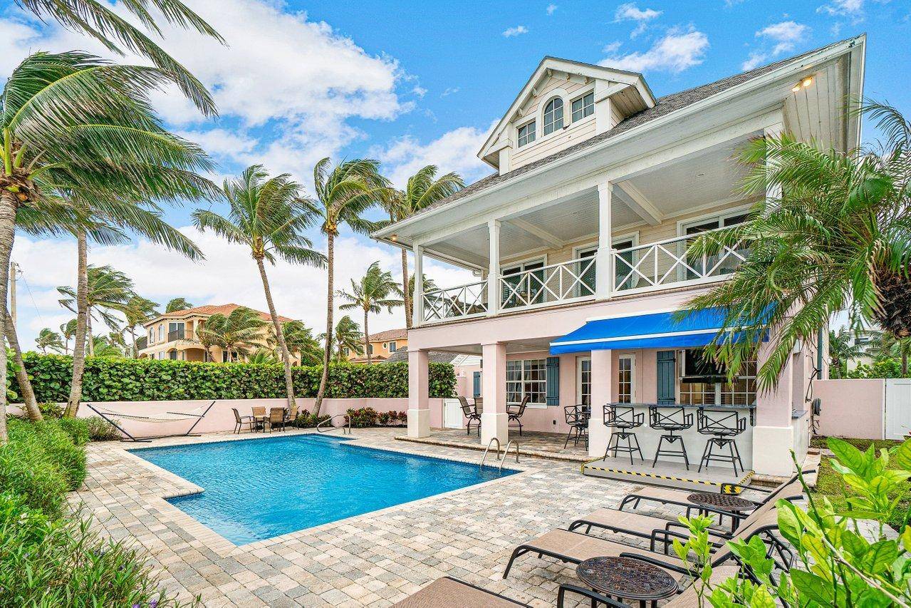 For those who are seeking the ultimate in location, luxury and living Welcome to the Grand Estate of 226 South Ocean.