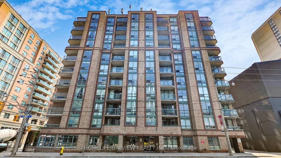 Discover the perfect blend of comfort, convenience, and contemporary living in this fully FURNISHED rental apartment located in Old Town Toronto where urban living meets historic charm.