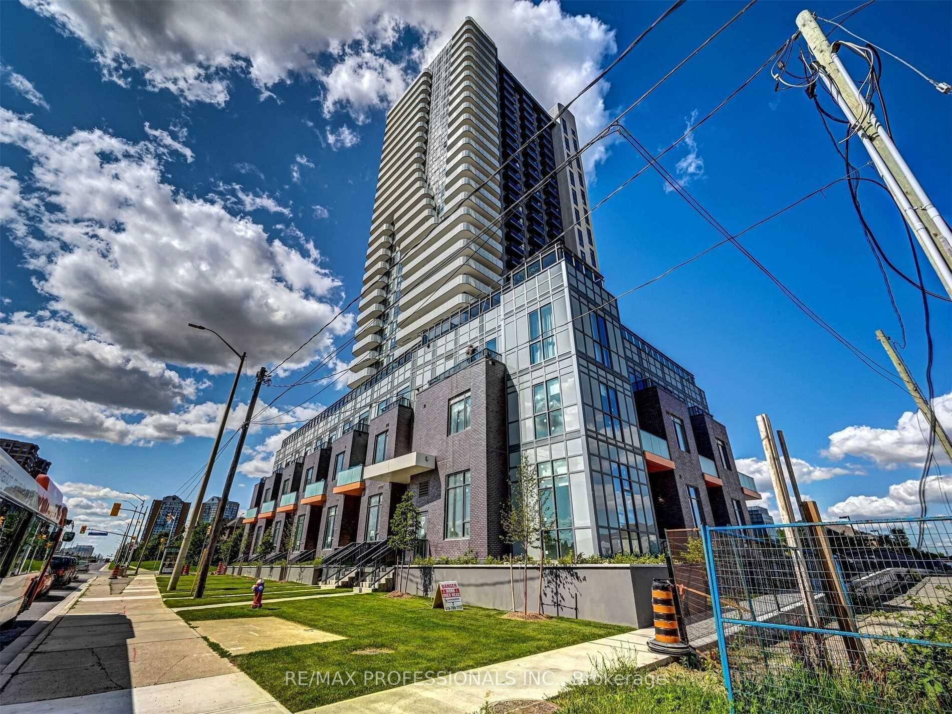 Newer Luxury Unit, Private Open Balcony With Unobstructed City Views.
