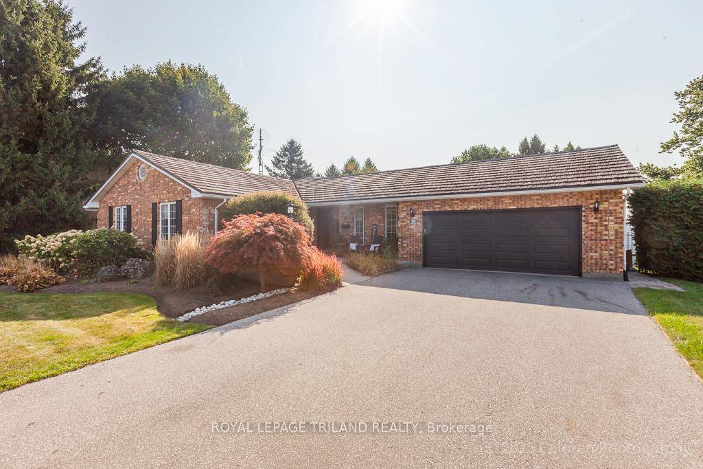 Discover Your Private Oasis in the Heart of Thorndale.