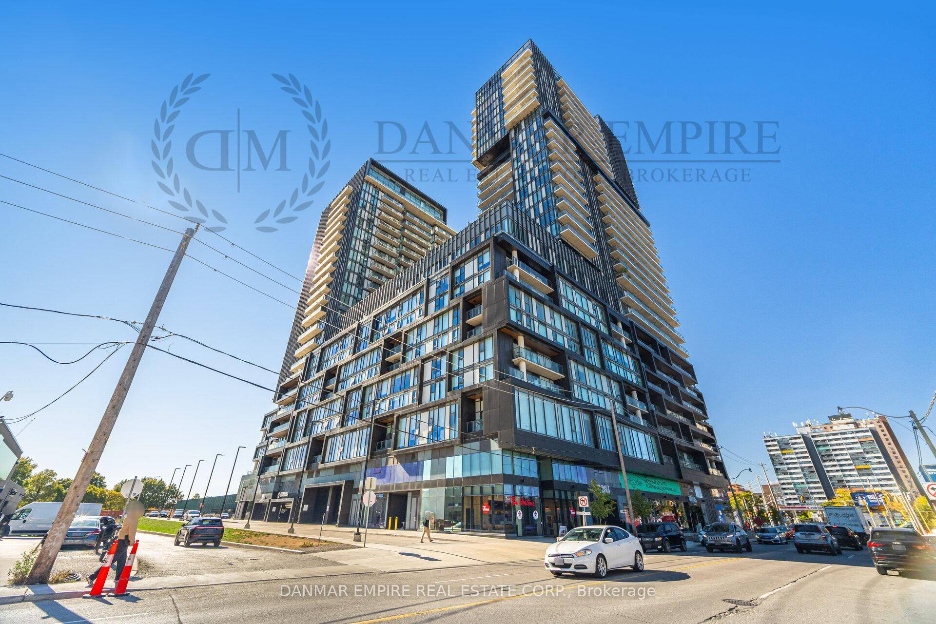 Welcome to this brand new, spacious one bedroom condo featuring bright, south facing city views and abundant natural light.