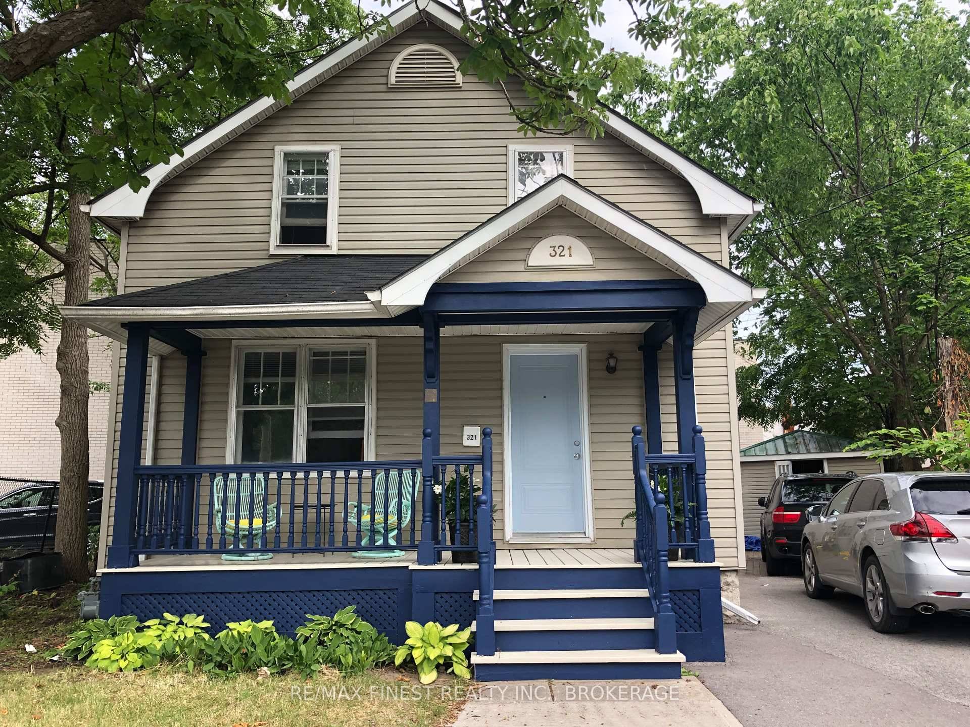 EXCELLENT INVESTMENT OPPORTUNITY Full of character and potential, this spacious home is an ideal opportunity for both investors and homeowners alike.