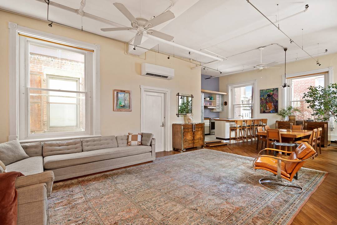 Exceptional Tribeca Loft A gem in the sky, this 5th floor walk up offers an incredible rooftop deck not to be missed.