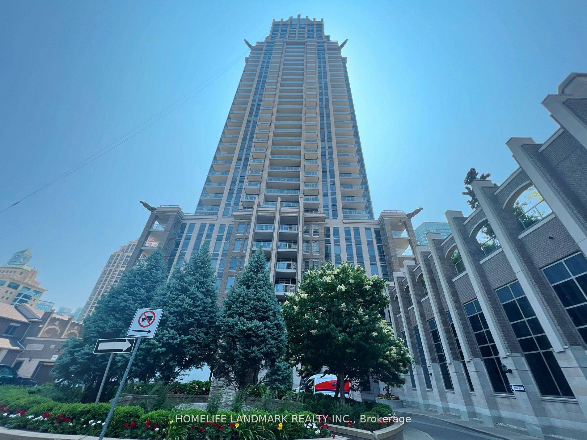 FURNISHED UNIT ! Fantastic Luxurious Building !