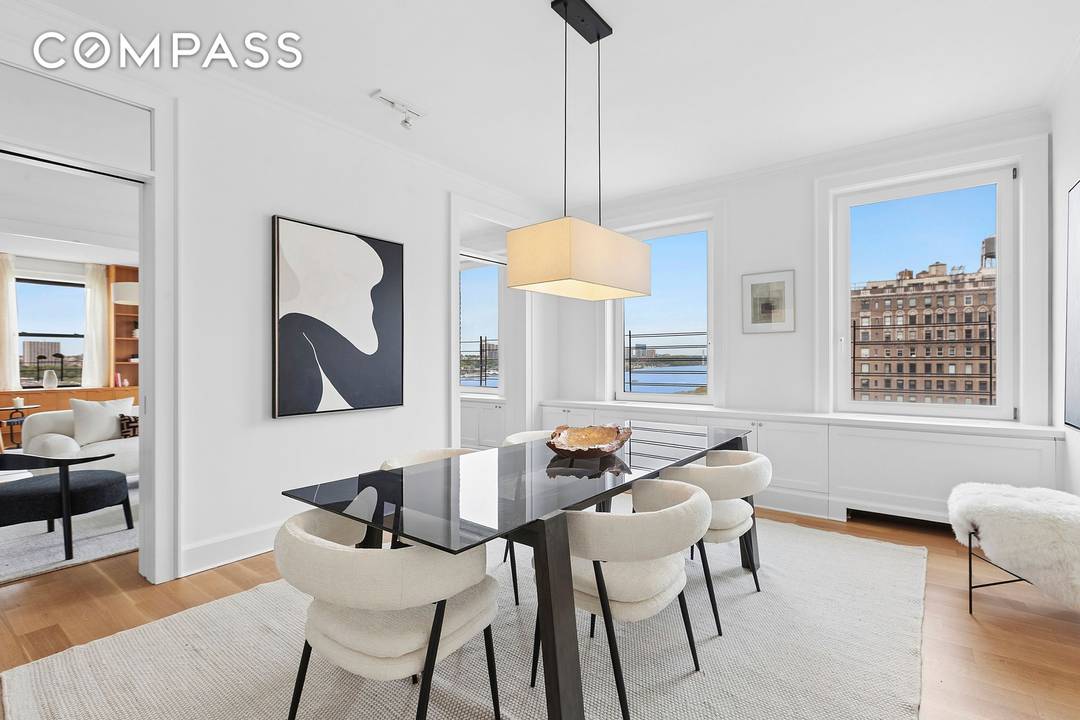 Exceptional Hudson River view Home with Central AC and Chef s Kitchen Perched high above Riverside Park, this beautifully renovated four bedroom home has spectacular sweeping views of the Hudson ...