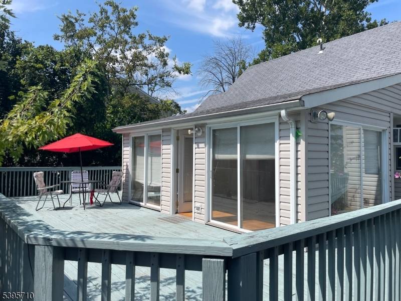 Beautifully maintained home in an excellent location near Rutgers University, perfectly situated between the Busch and Livingston campuses.