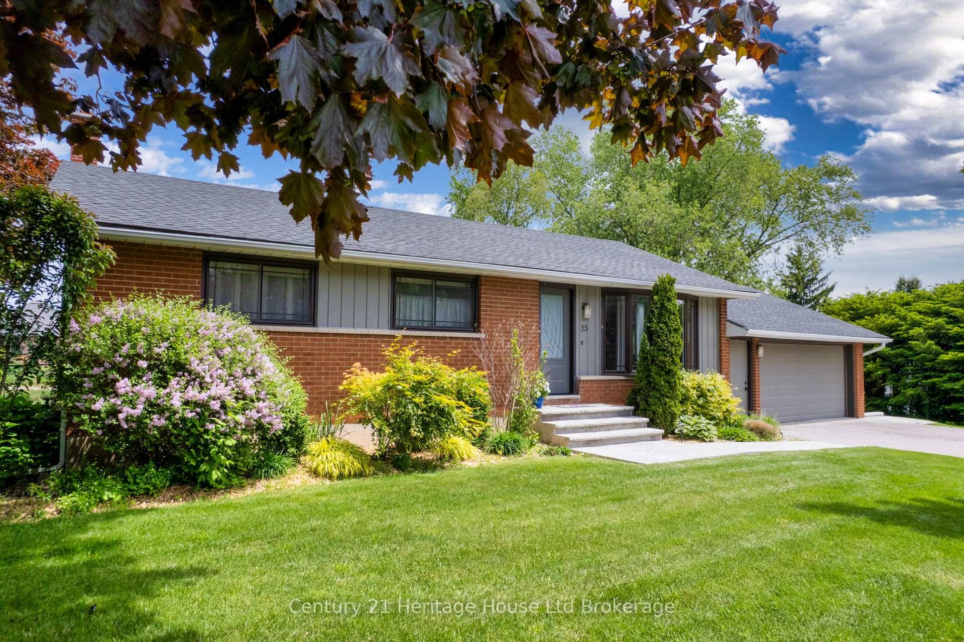 Welcome to 35 Tanager Dr, a beautifully updated, move in ready ranch style bungalow on one of the largest lots in the neighborhood !