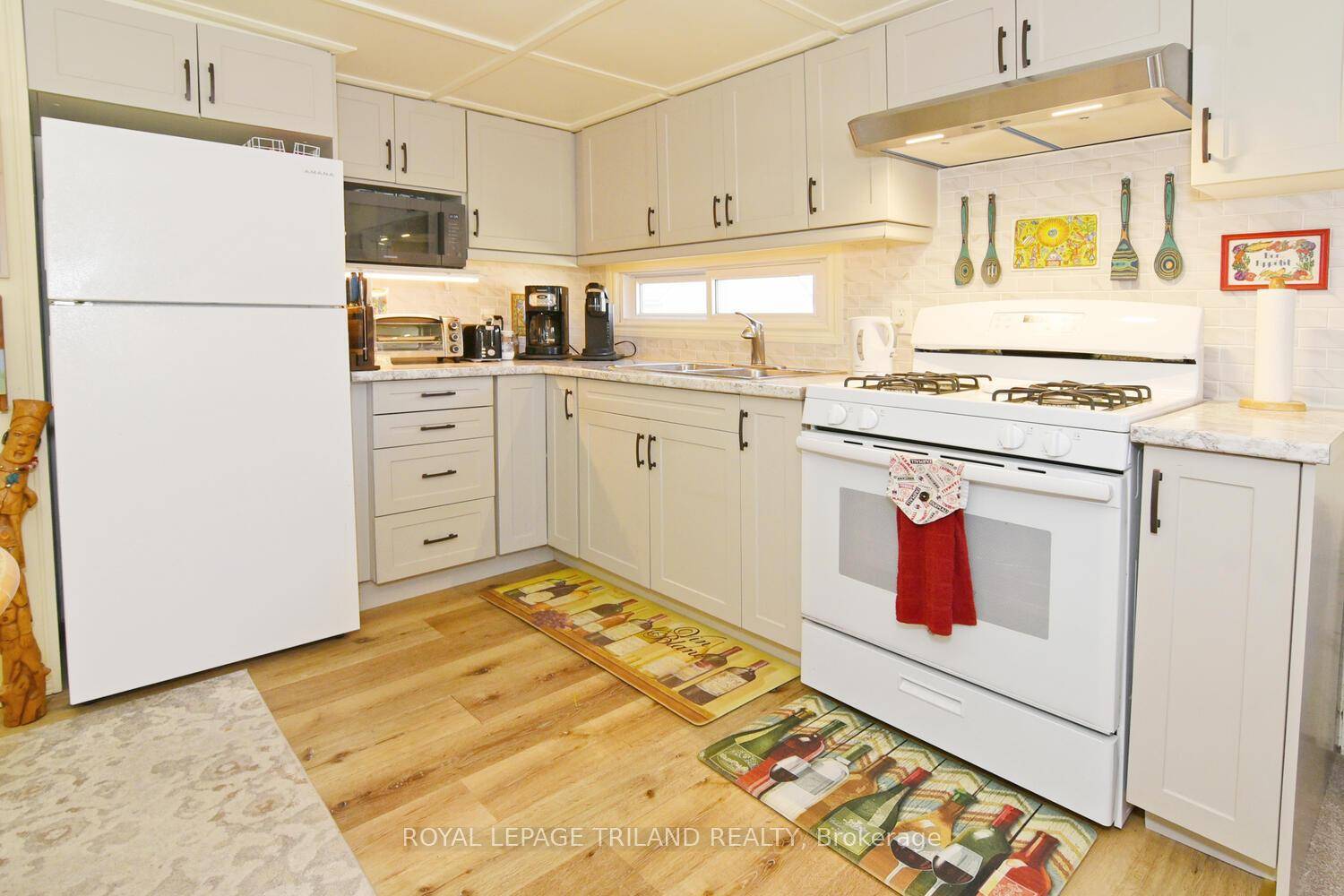 FOUR SEASON LIVING IN WOODHAVEN RESORT CLOSE TO LAKE HURON.