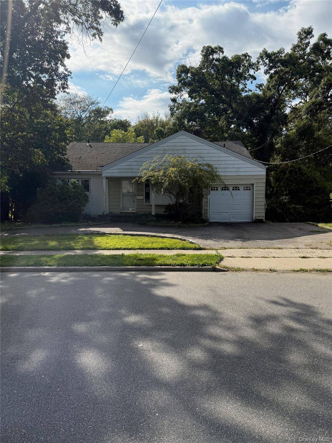 Rare opportunity in Massapequa Park !