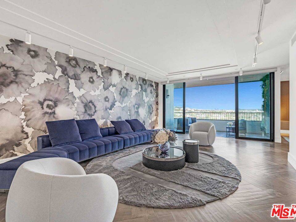 1100 Alta Loma Rd 2BR Sunset Strip La