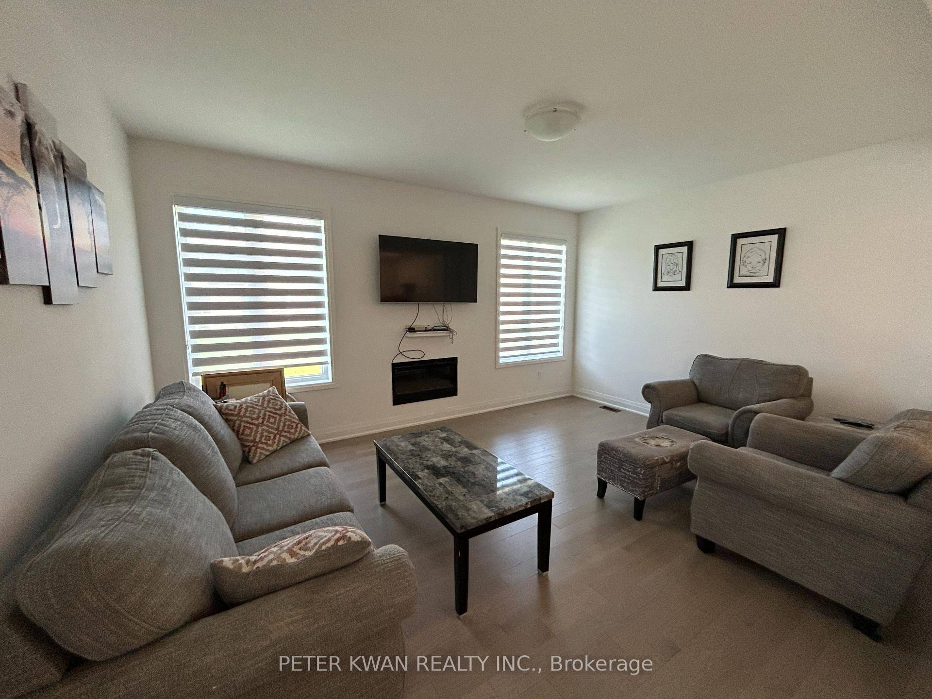 Welcome To This Beautifully Maintained 4 bedroom Detached Family Home Located In A Sought after East Gwillimbury Community.