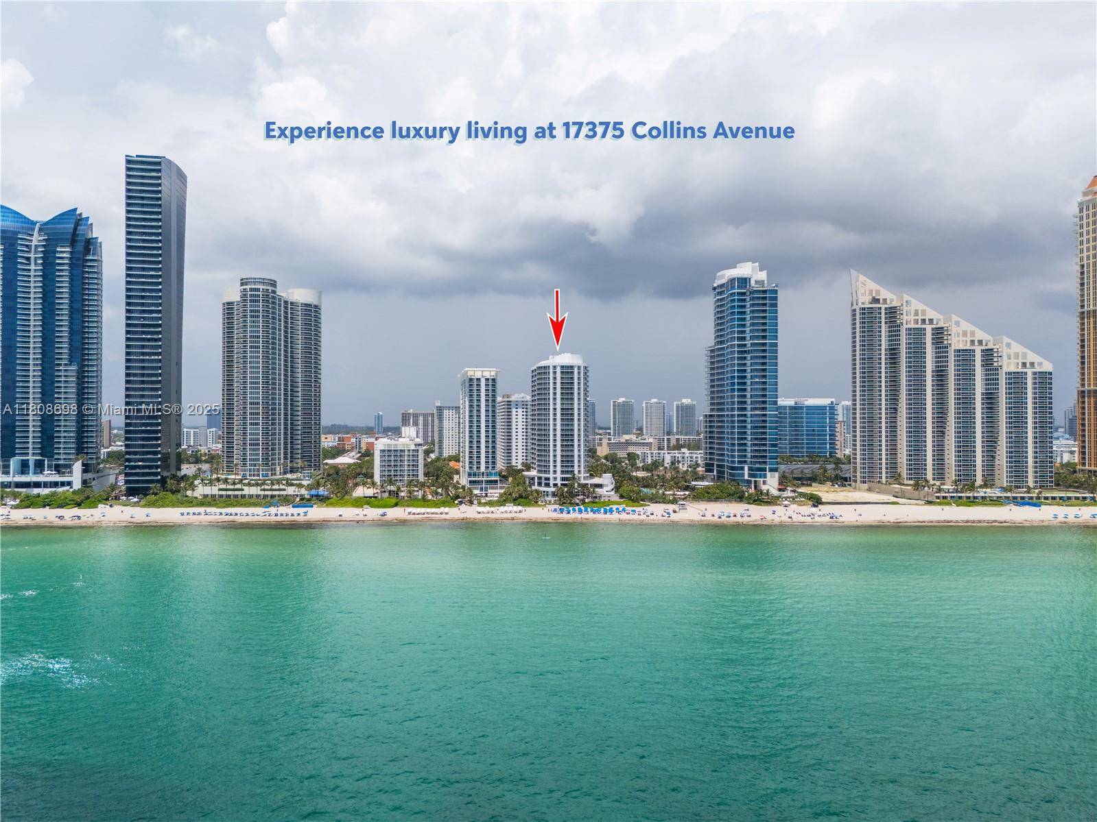 Direct Oceanfront ! ! ! This unit 01 line is an ideal vacation property and investment opportunity.