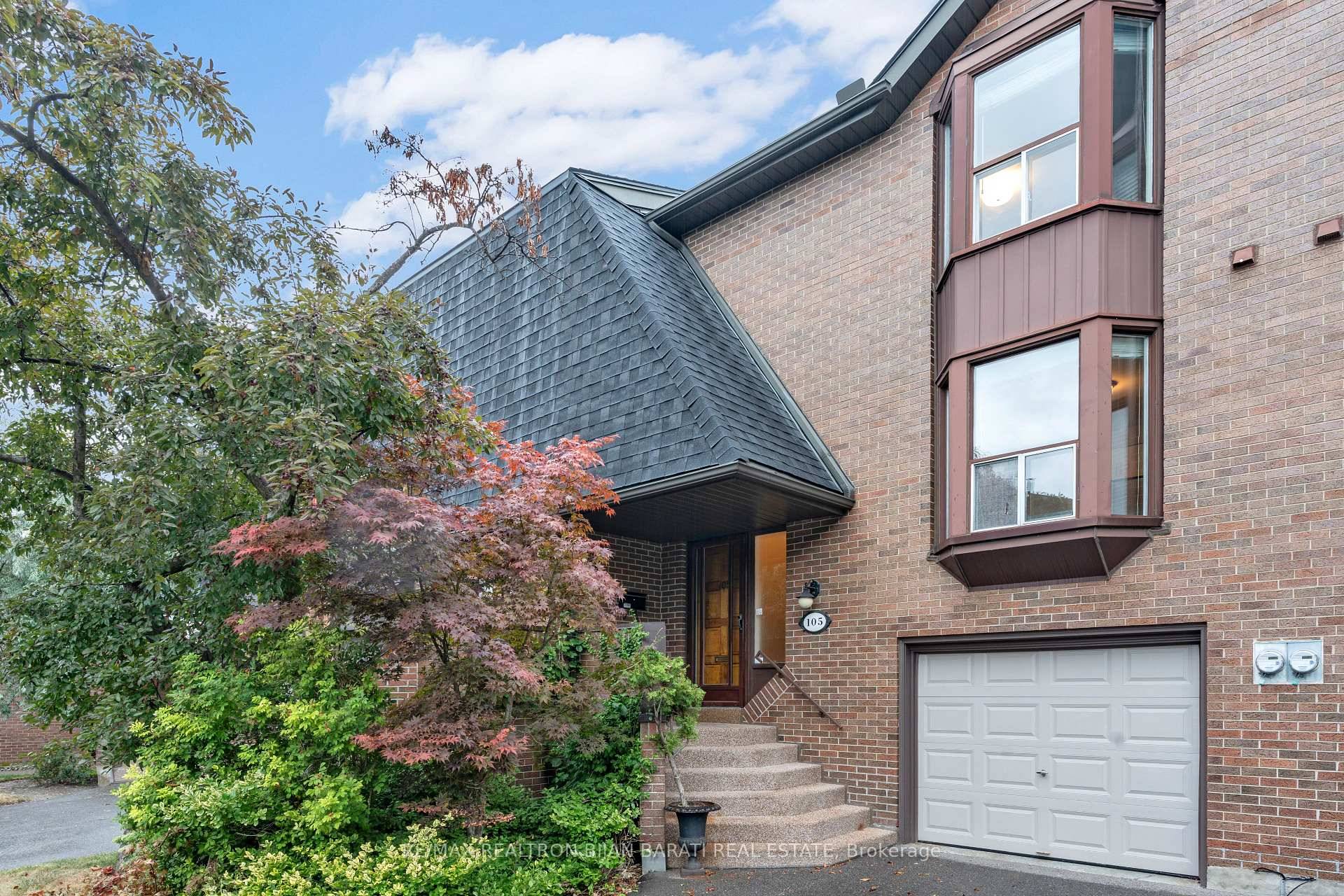Executive 3 Bedroom Townhome with 3 Washrooms Overlooking Quiet Part of Wilfred Avenue in Prime Willowdale East Neighbourhood.