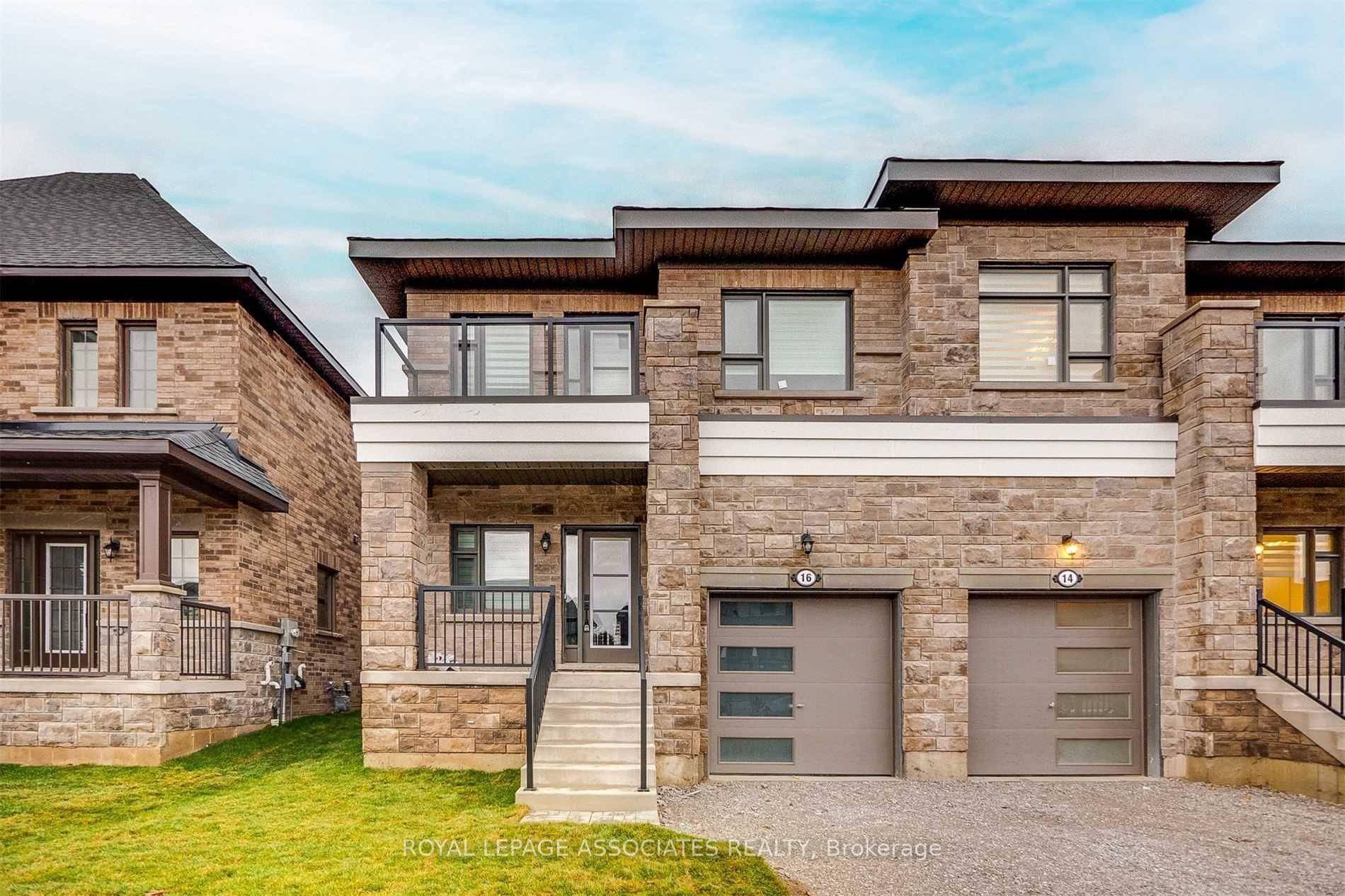 This spacious 3 bedroom, 3 bathroom semi detached home is designed for modern living in the desirable neighborhood of Uxbridge near top rated schools.