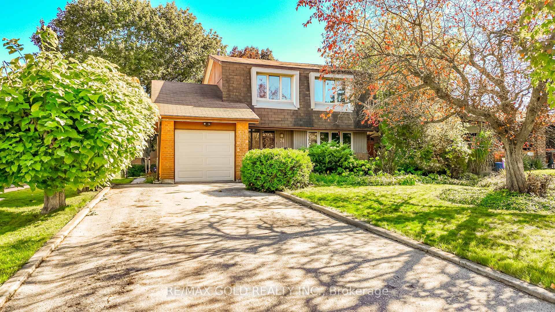 Welcome to 74 Lorraine Crescent, Brampton Beautiful Well Maintained Detached Home in the Desirable Neighborhood of Westgate Located on 50' x 100' with Great Curb Appeal with Interlocked Front 2024 ...