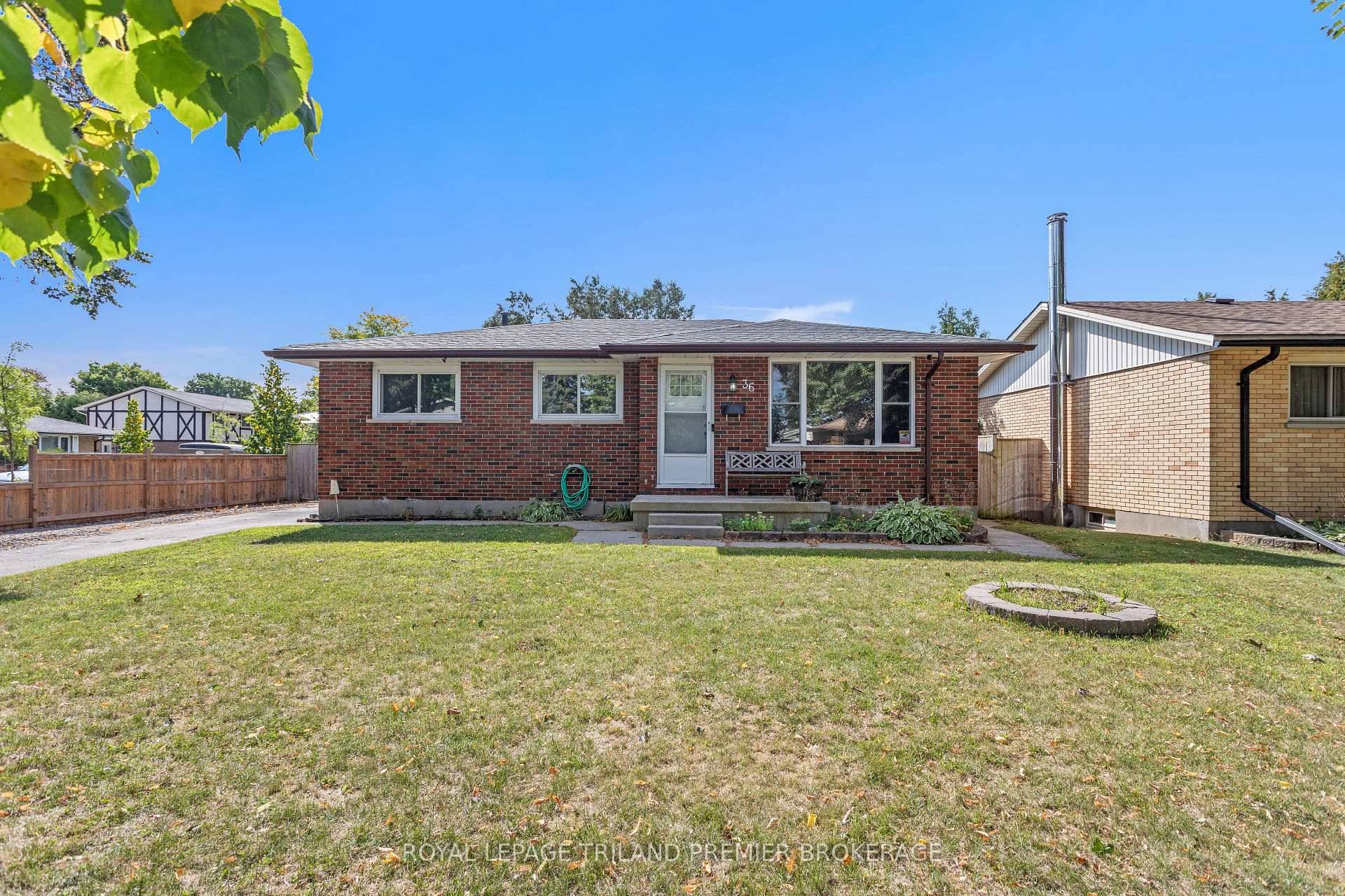 Welcome to 36 Genevive Crescent, a lovely all brick ranch in desirable East London.