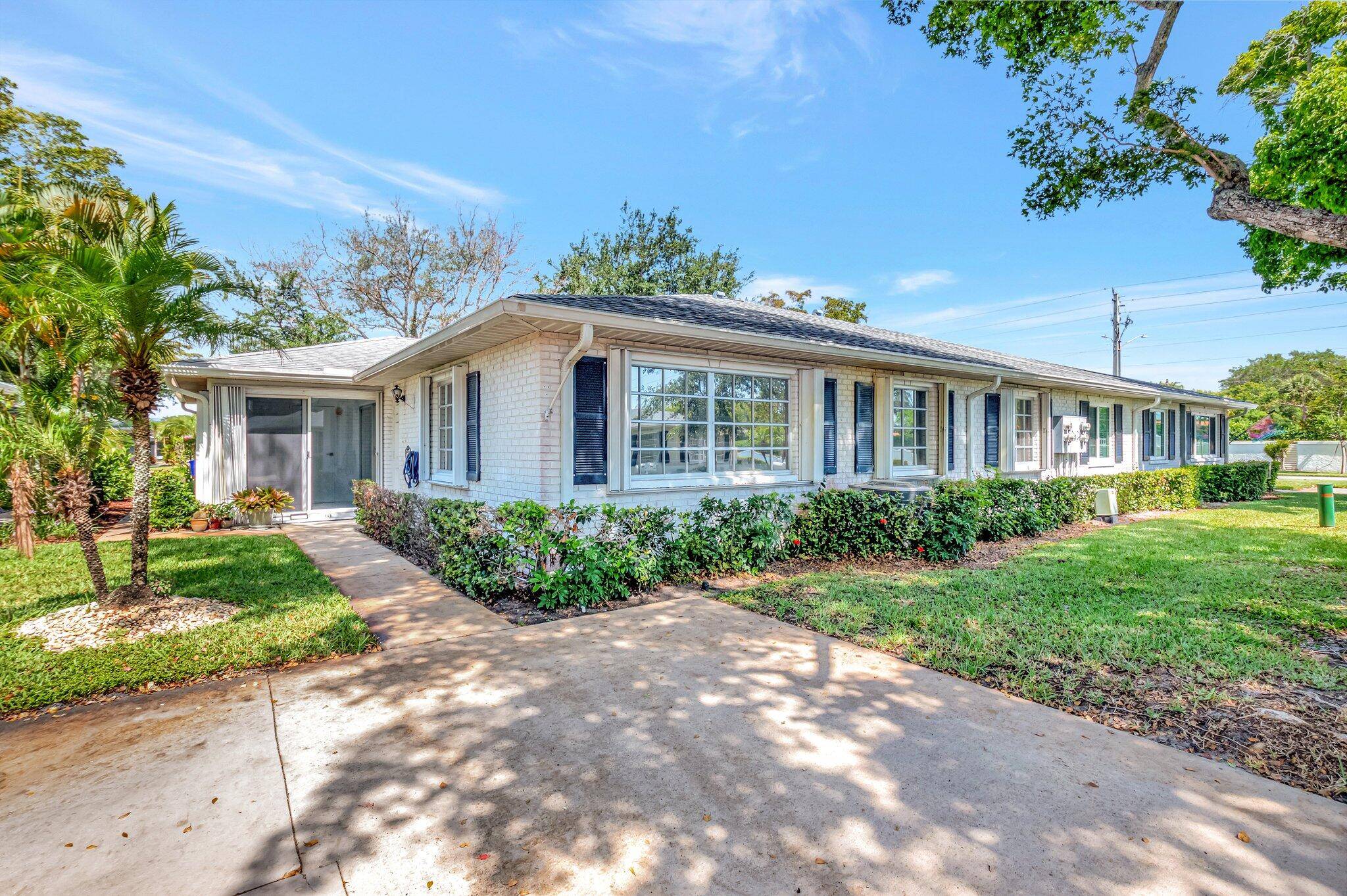 Wow ! Impeccably Maintained Villa in the Heart of Boynton BeachWelcome to this beautifully updated villa nestled in the highly sought after Limetree community.