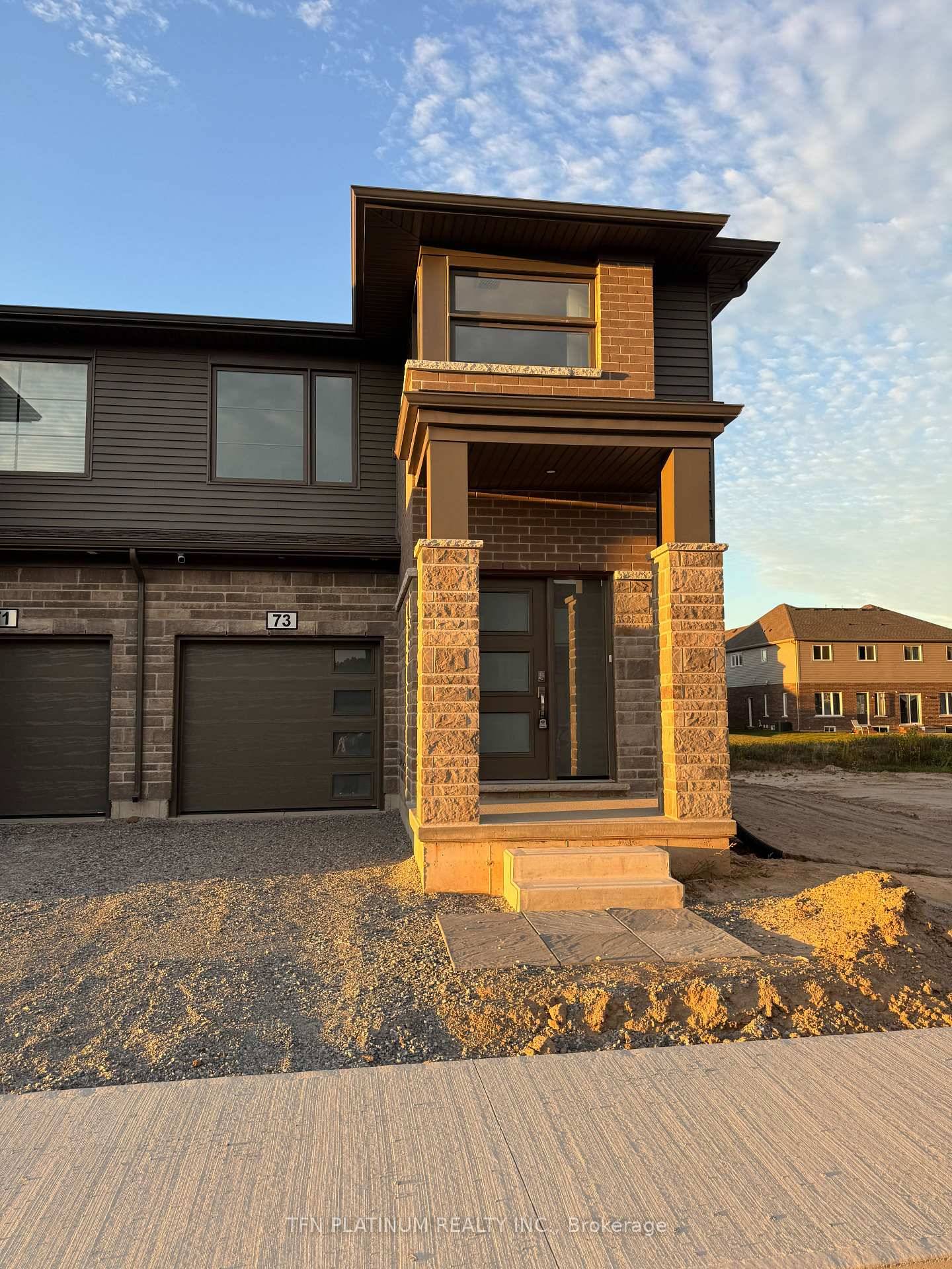 Gorgeous Brand New 3 Bed, 2.