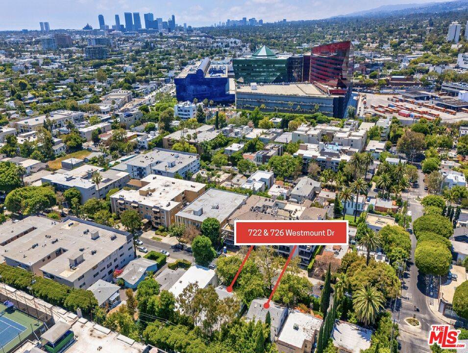 722   Westmount Dr 8BR Sunset Strip La