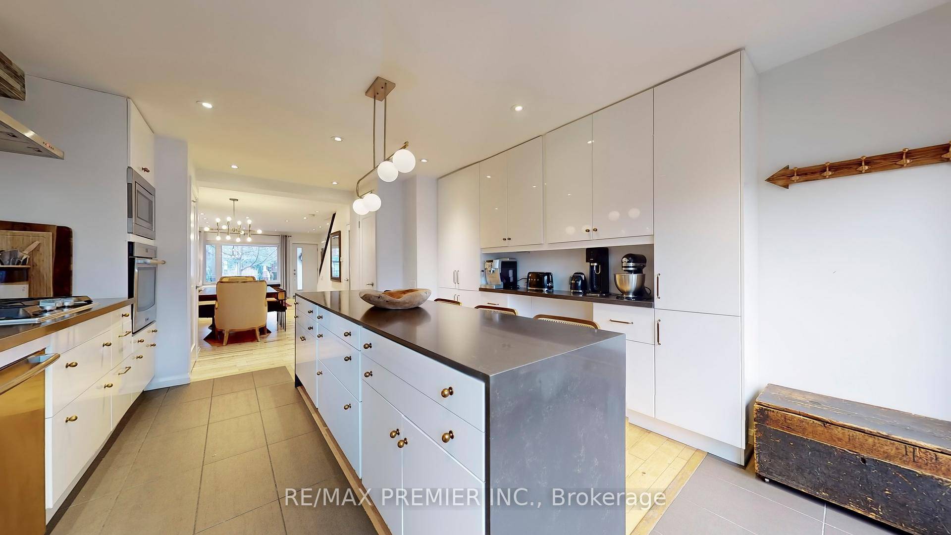Available for lease immediately, this spacious and beautifully renovated 3 bedroom semi detached home offers over 1450 square feet of modern living space in the sought after Hillcrest Wychwood neighbourhood.