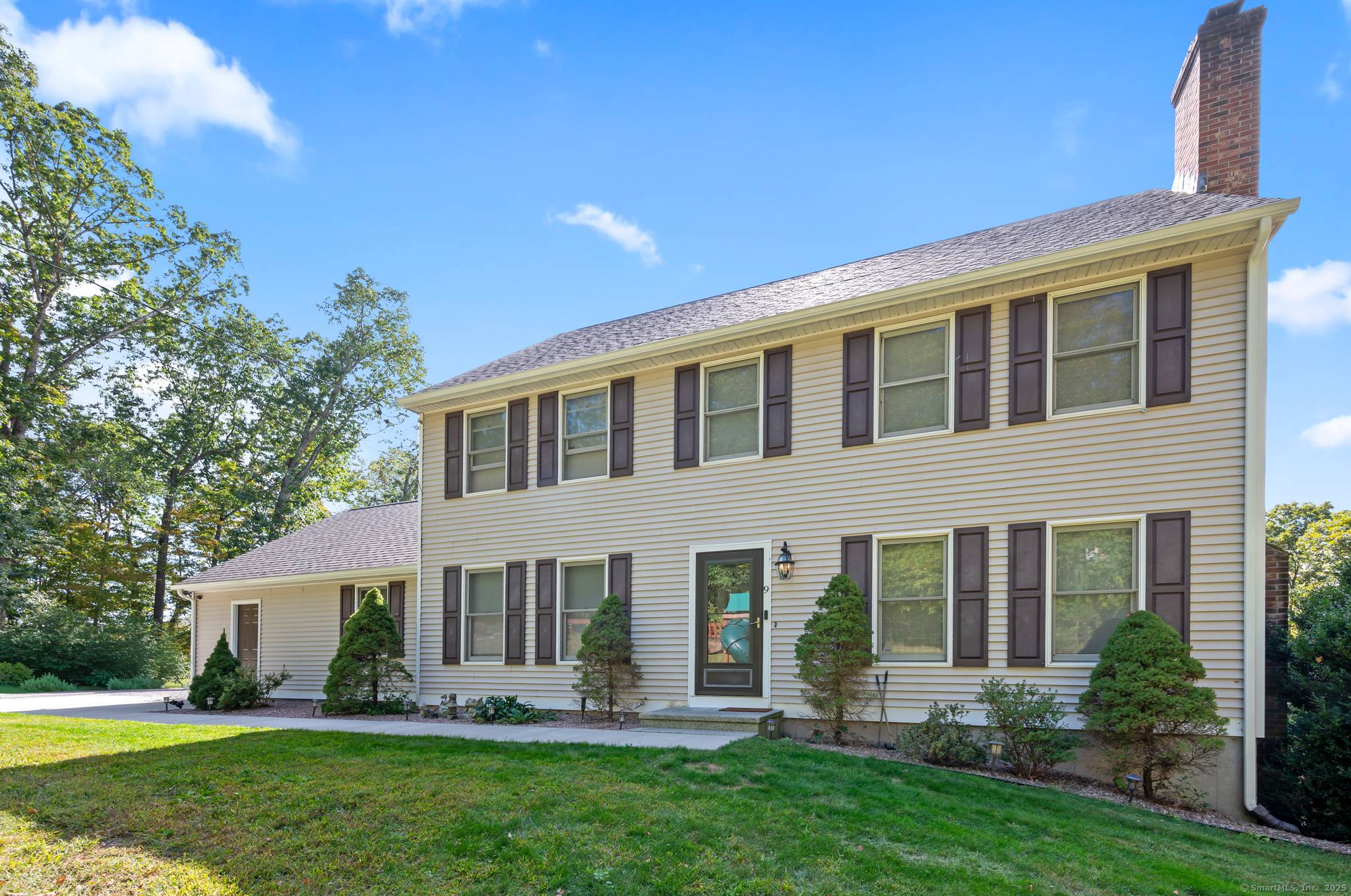 If you're looking for privacy, this home offers an interior lot with a privacy gate on 8.