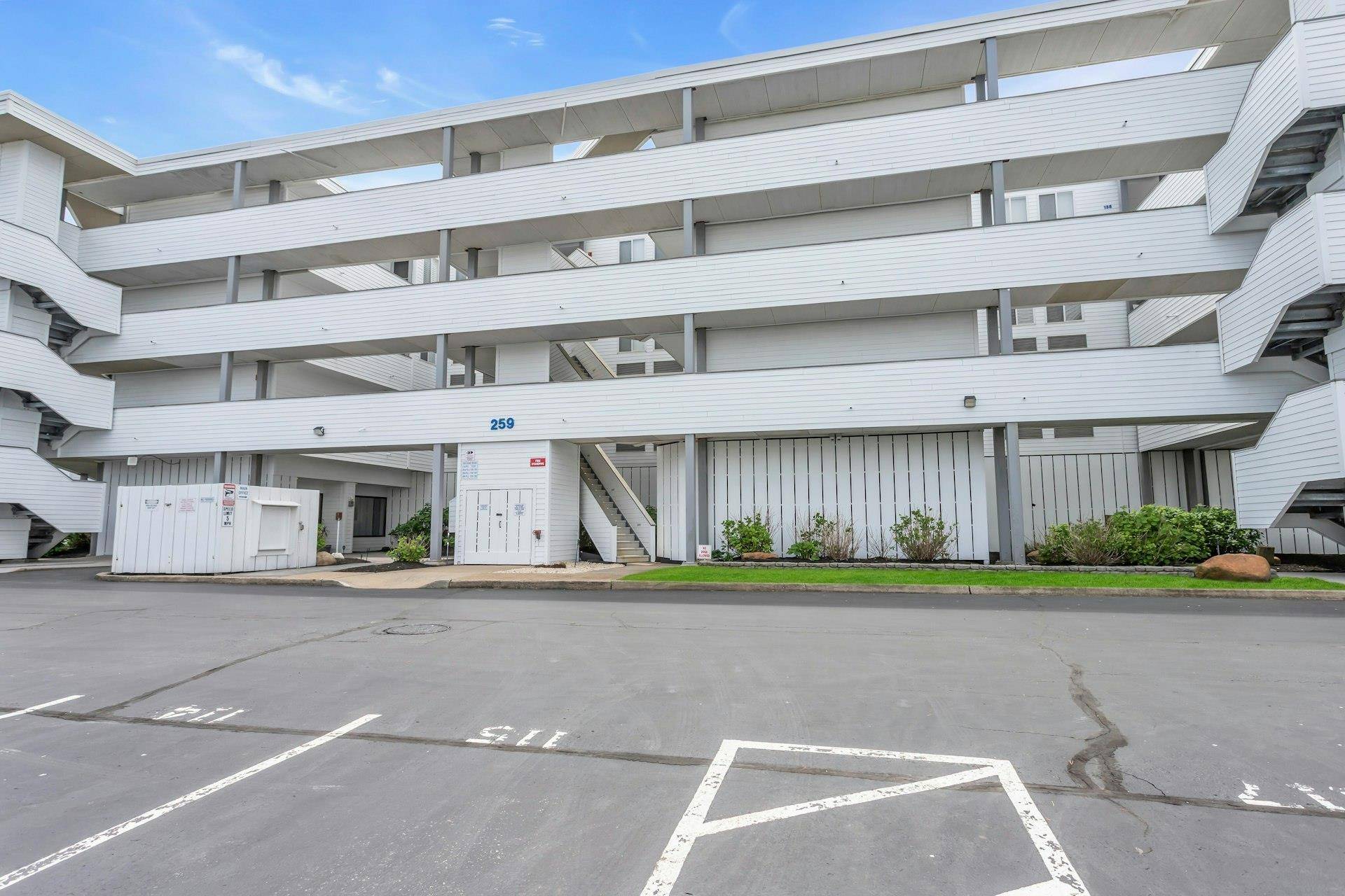 Oceanfront Paradise in Westhampton Beach Experience luxurious coastal living in this beautifully appointed two bedroom, two full bath waterfront condo.