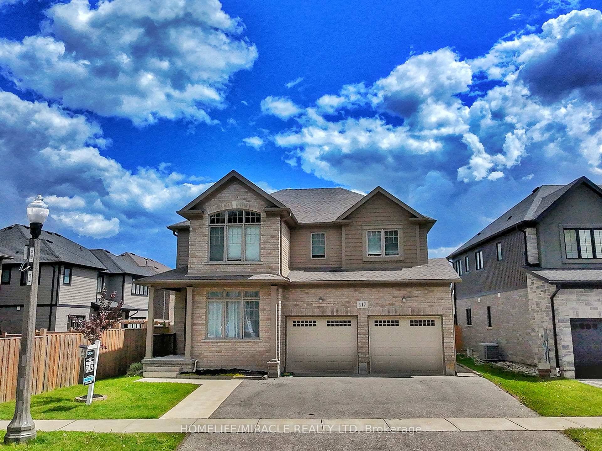 Situated in the highly desirable Kiwanis Park Bridgeport North neighbourhood, this executive 4 bedroom detached home offers the perfect blend of luxury, comfort, and versatility.