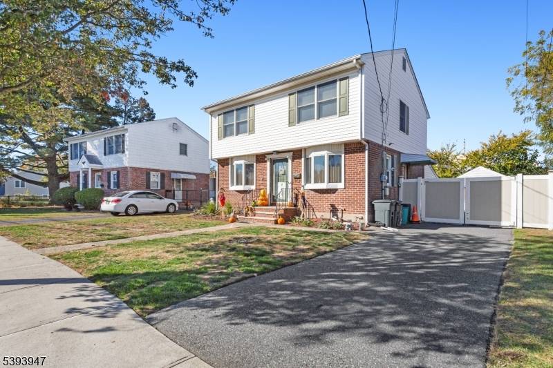 WAIT ! Stop looking ? here is your home.