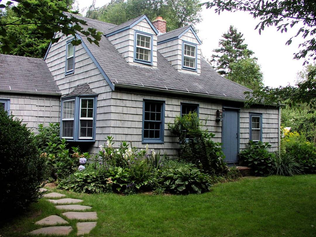 Chic and Classic Cottage in East Hampton