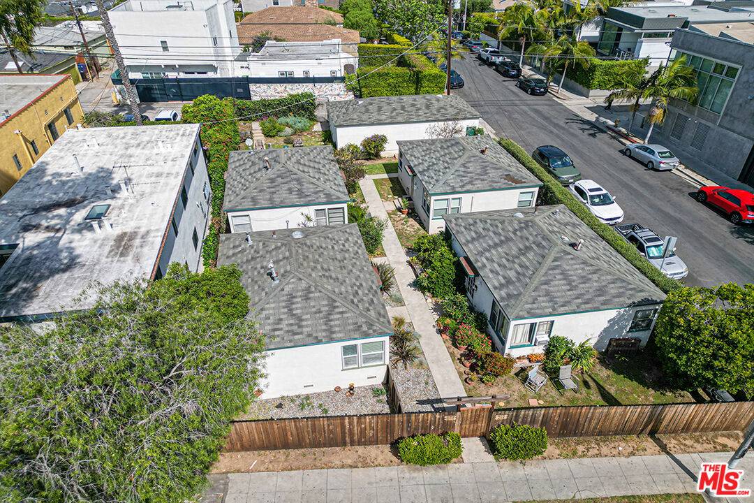 649   Rose Ave 4BR Marina Del Rey La